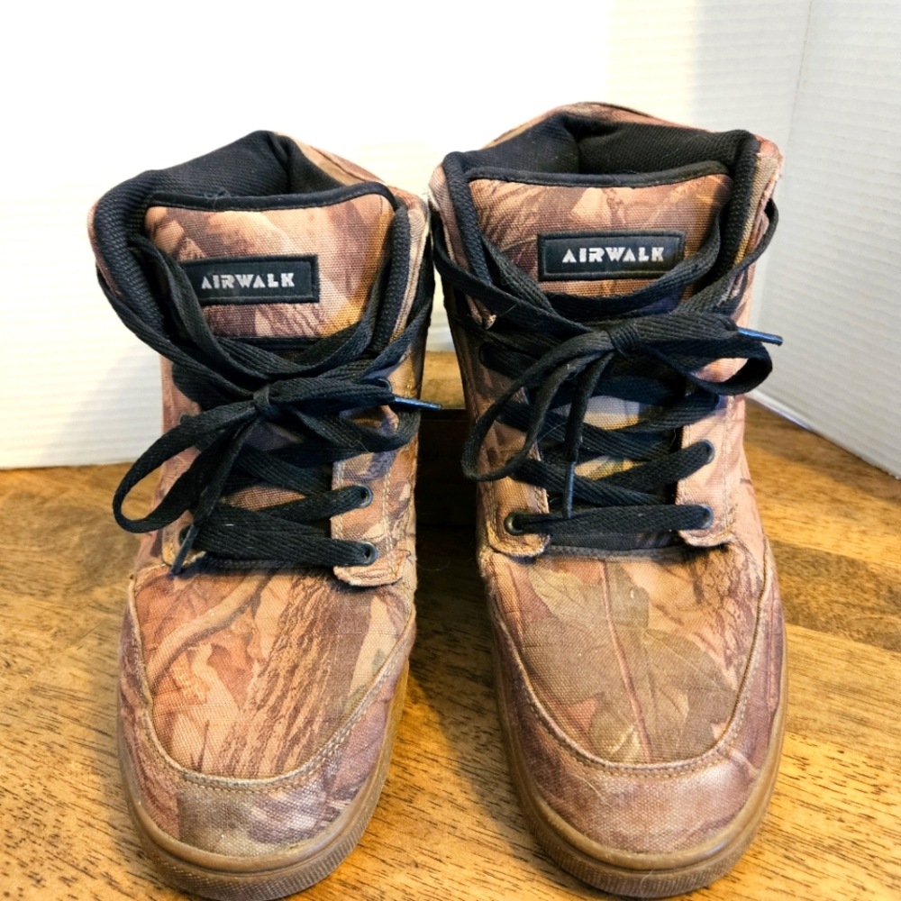 Airwalk Camouflage High-Top Sneakers